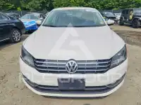 2013 Volkswagen Passat фото