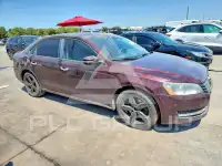 2013 Volkswagen Passat photo