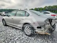2013 Volkswagen Passat photo