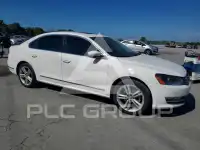 2013 Volkswagen Passat photo