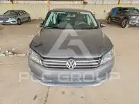 2013 Volkswagen Passat фото