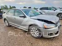 2013 Volkswagen Passat photo