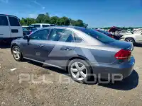 2013 Volkswagen Passat photo