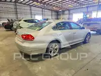 2013 Volkswagen Passat фото