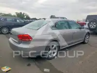 2013 Volkswagen Passat photo