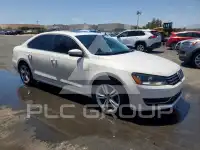 2013 Volkswagen Passat фото