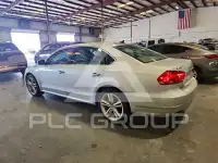 2013 Volkswagen Passat фото