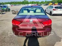 2013 Volkswagen Passat photo