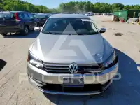 2013 Volkswagen Passat фото
