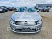 2013 Volkswagen Passat photo