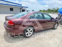 2013 Volkswagen Passat photo