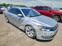 2013 Volkswagen Passat фото
