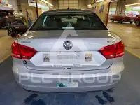 2013 Volkswagen Passat photo