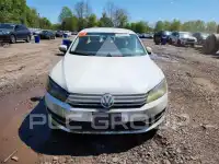 2013 Volkswagen Passat фото