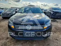 2013 Volkswagen Passat photo