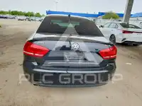 2013 Volkswagen Passat photo