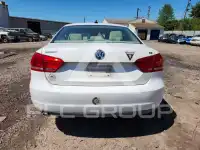 2013 Volkswagen Passat фото