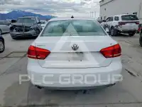 2013 Volkswagen Passat photo