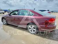 2013 Volkswagen Passat photo