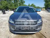 2013 Volkswagen Passat photo