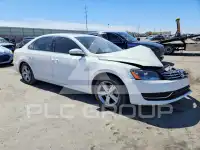 2013 Volkswagen Passat photo