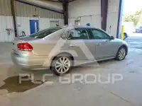 2013 Volkswagen Passat фото