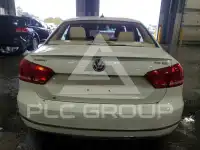 2013 Volkswagen Passat photo