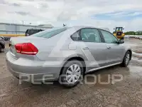 2013 Volkswagen Passat photo