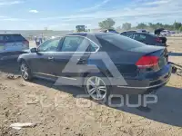 2013 Volkswagen Passat photo