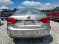 2013 Volkswagen Passat фото