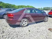 2013 Volkswagen Passat photo