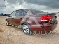 2013 Volkswagen Passat photo