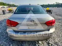 2013 Volkswagen Passat фото