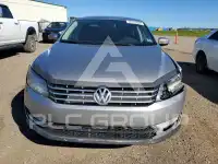 2013 Volkswagen Passat фото