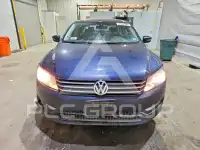 2013 Volkswagen Passat photo