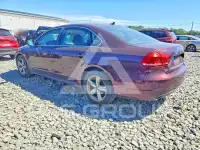 2013 Volkswagen Passat photo