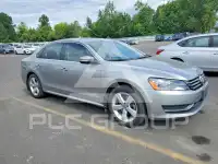 2013 Volkswagen Passat фото