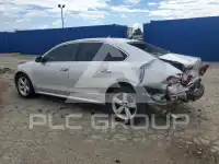 2013 Volkswagen Passat photo