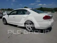 2013 Volkswagen Passat photo