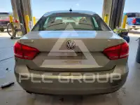2013 Volkswagen Passat фото