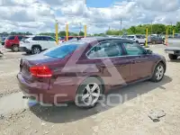 2013 Volkswagen Passat photo