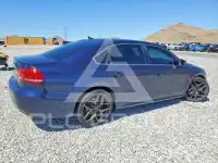2013 Volkswagen Passat photo
