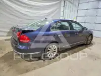 2013 Volkswagen Passat photo