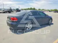 2013 Volkswagen Passat фото