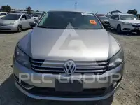 2013 Volkswagen Passat фото