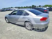2013 Volkswagen Passat фото