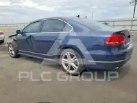 2013 Volkswagen Passat фото