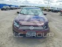2013 Volkswagen Passat photo