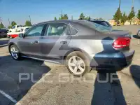 2013 Volkswagen Passat фото