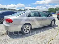 2013 Volkswagen Passat фото
